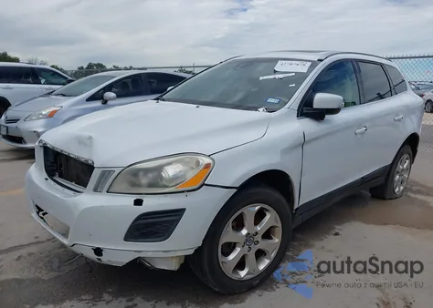 2013 Volvo Xc60 3.2 Premier из США, поврежденный, VIN YV4952DL2D2429382